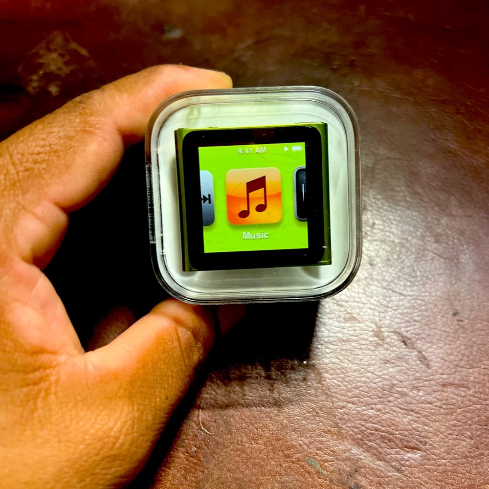 iPod nano new never opened